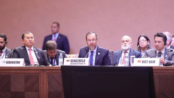 Yván Gil Denuncia amenaza militar en el Caribe y recibe solidaridad de aliados internacionales