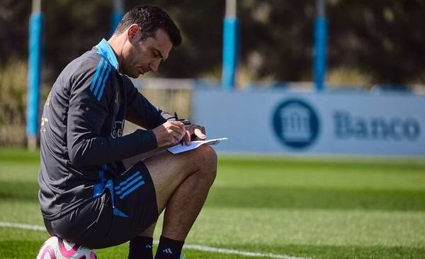 Scaloni sorprendió con la lista de la Selección: dos jugadores del fútbol local