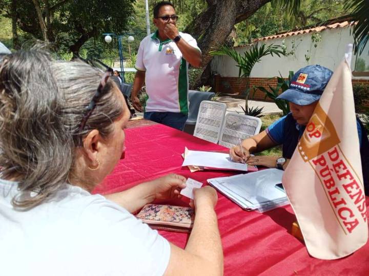 Entregaron documentos agrarios de 65 hectáreas a productores de Guatire