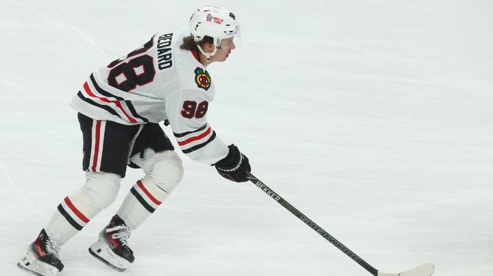 Blackhawks star Connor Bedard floats beautiful assist amid Blues blowout