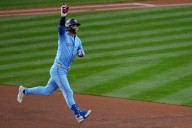 Fearless in Seattle: Jays beat Mariners in Game 4 to tie series at 2