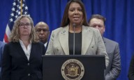 La fiscal general de Nueva York se declara no culpable de los cargos federales que afronta
