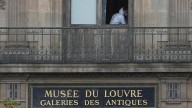 Reabre el Museo del Louvre tras el robo de joyas, pero de forma parcial