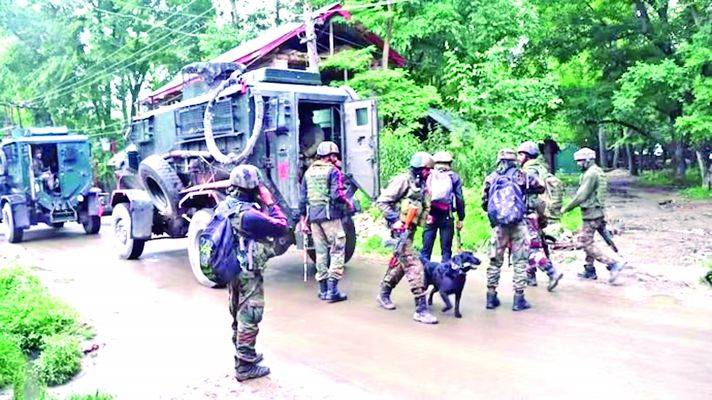 Two soldiers go missing during combing operation in Anantnag, search underway