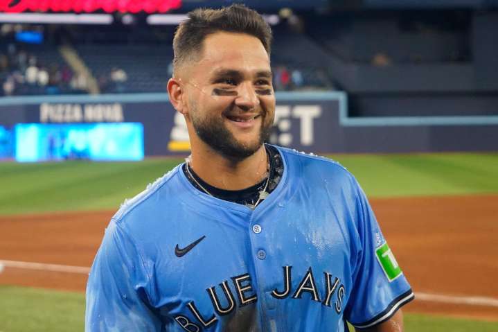 Toronto Blue Jays shortstop Bichette makes positive step in injury recovery