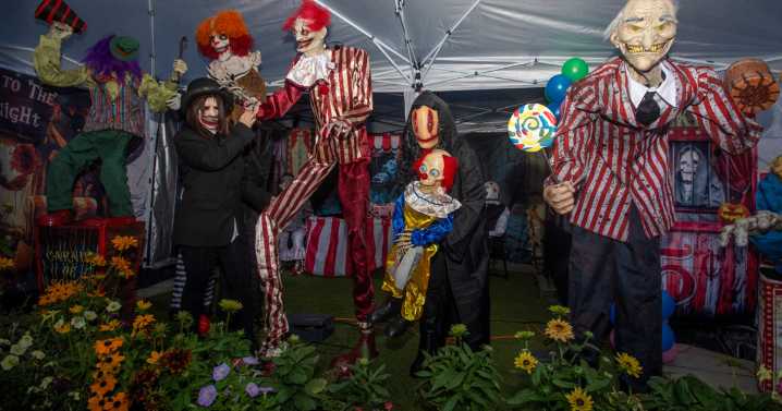 Family opens their Halloween horror house for 19th year in a row