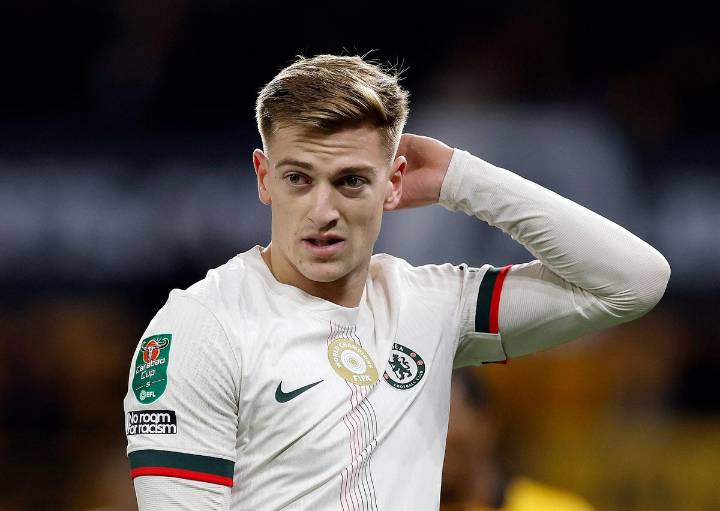 Chelsea: Can Liam Delap play against Tottenham after Carabao Cup red card?