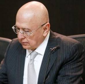 Renuncia de Montealegre profundiza crisis en el gabinete y responde al fallo sobre Uribe