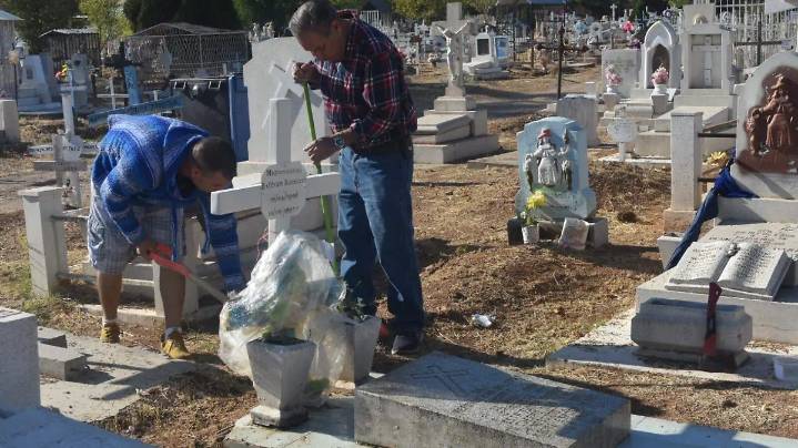 ¿Batallas para encontrar la tumba de tus seres queridos? Existe una aplicación que te guiará en los panteones de Chihuahua