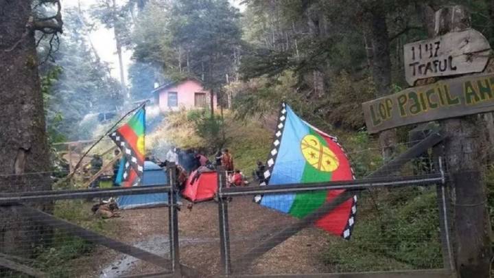 Ordenan a comunidad mapuche a entregar tierras reclamadas por Emmanuel Ginóbili