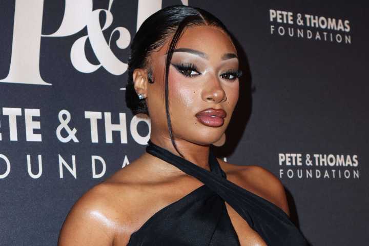 Did The Mavericks Ban Meg Thee Stallion From Their Home Games? Fact-Checking Viral Claim A viral post claimed the Dallas Mavericks banned Megan Thee Stallion from all home games, sending social media
