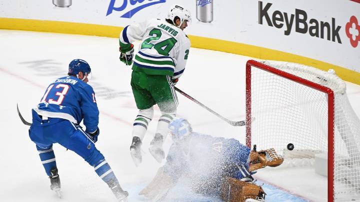 Jarvis has goal, assist, Hurricanes edge Avalanche in shootout