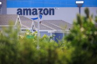 Amazon avanza en su plan de automatización y podría reemplazar a medio millón de empleados con robots