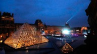 Robo al Louvre: en cuánto están valuadas las joyas que sustrajeron del museo
