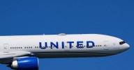 Avión de United Airlines roza cola de otra aeronave en aeropuerto de Chicago; no hay heridos