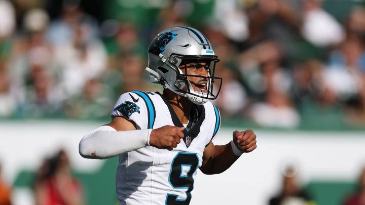Panthers lose Bryce Young to injury, but pick up first road win of year