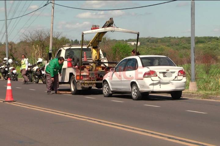 Controles de tránsito en Paraná: retuvieron un auto que circulaba sin seguro para app de viajes