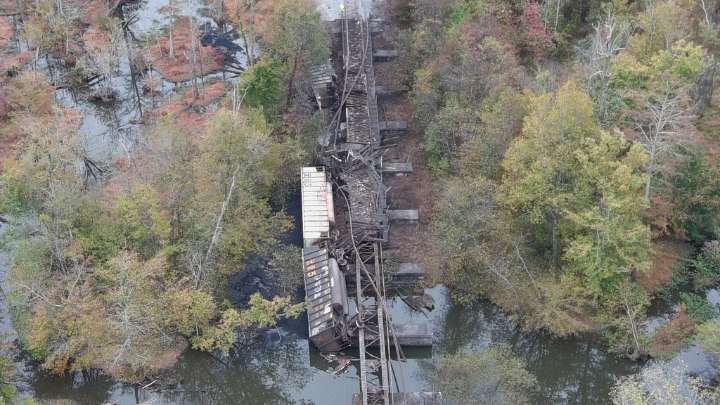 New Kent County train derailment disrupts traffic