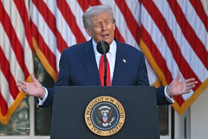 Donald Trump amenaza con cambiar sedes del Mundial 2026 y Juegos Olímpicos 2028