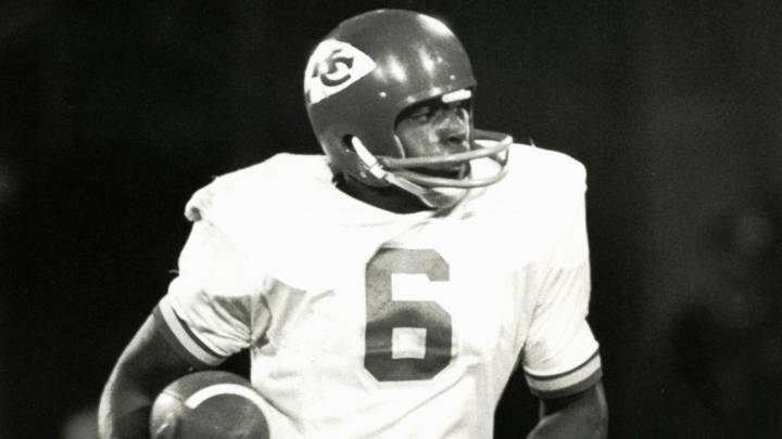 Super Bowl champ Warren McVea dead at 79