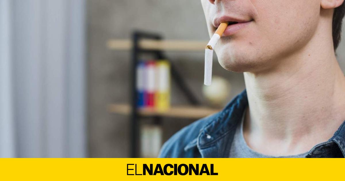 Estanqueros y empresarios del ocio nocturno en ascuas por la ley antitabaco: "Puede ser la estocada final"