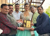 Miss India Universe Manika Vishwakarma returns home to a warm welcome