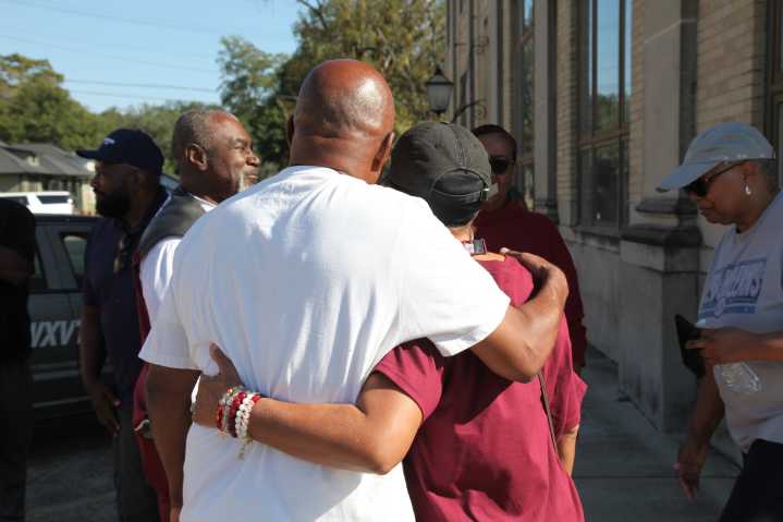 4 arrests made in connection with mass shooting that left 6 dead in Mississippi, FBI says