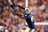 Hugh Freeze takes encouraging approach with Auburn receivers after drops against Missouri