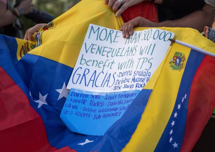 Supremo de EE.UU. permite retiro del TPS a venezolanos: la oposición...