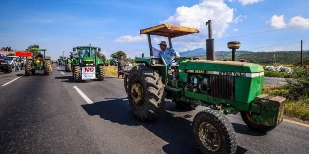 EN VIVO los detalles sobre el bloqueo de productores de maíz en carretera Guadalajara