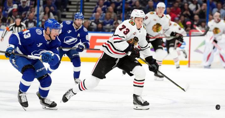 Blackhawks send Lukas Reichel to Canucks for 2027 4th