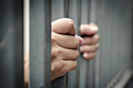 Mujer recibió sentencia de más de 3 años de prisión, por violentar a 3 nietos, en Mulegé 