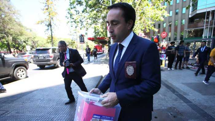 Allanan oficinas de Codelco e incautan equipos tecnológicos de Pacheco