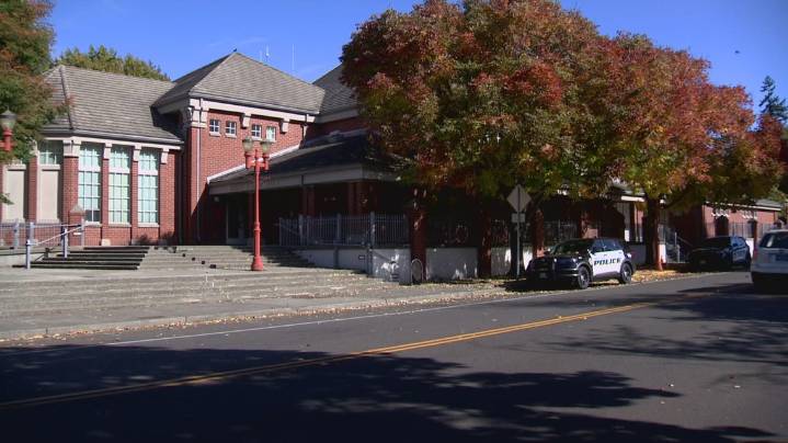 Issaquah police arrest suspect in graffiti incidents