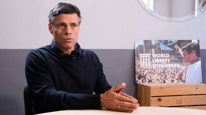 Maduro pide quitar la nacionalidad al opositor Leopoldo López por “apoyar la invasión”