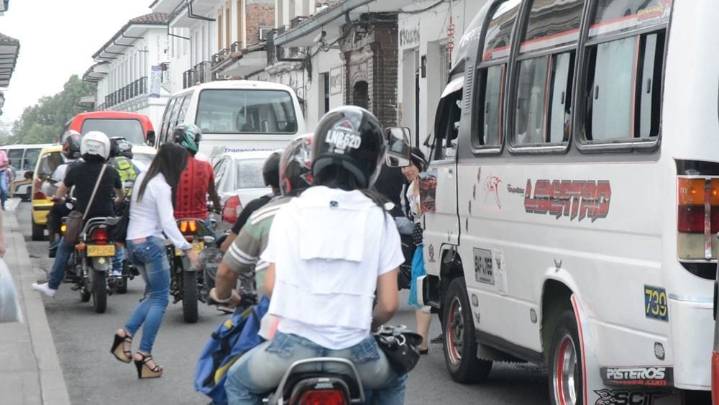 A partir de las 6:00 p.m. queda prohibida la circulación de parrillero en motocicleta en Popayán