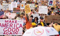 EE.UU: masivas protestas en todo el país contra "el autoritarismo" de Trump