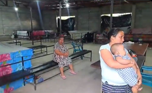 Familias que permanecen en albergues piden apoyo para regresar a sus casas