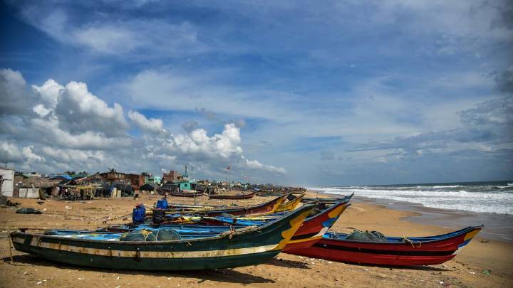 Cyclone Montha to make landfall by evening; Andhra, Odisha on high alert