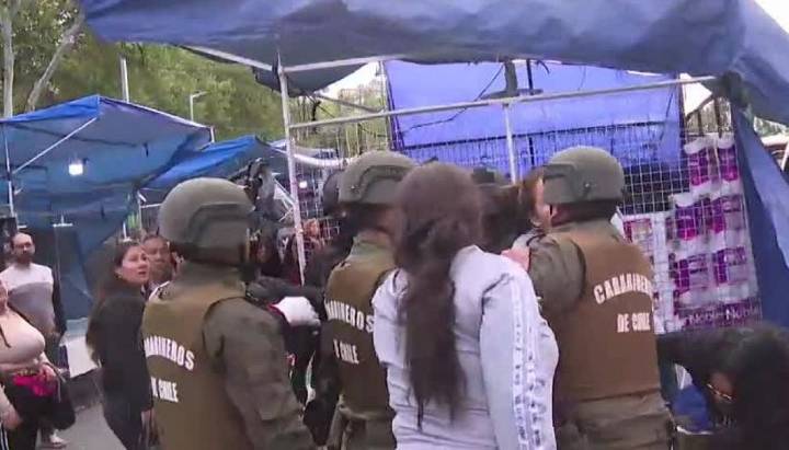 Operativo en Persa Zapadores termina en enfrentamientos