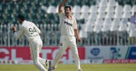 South Africa lower order frustrates Pakistan after 38