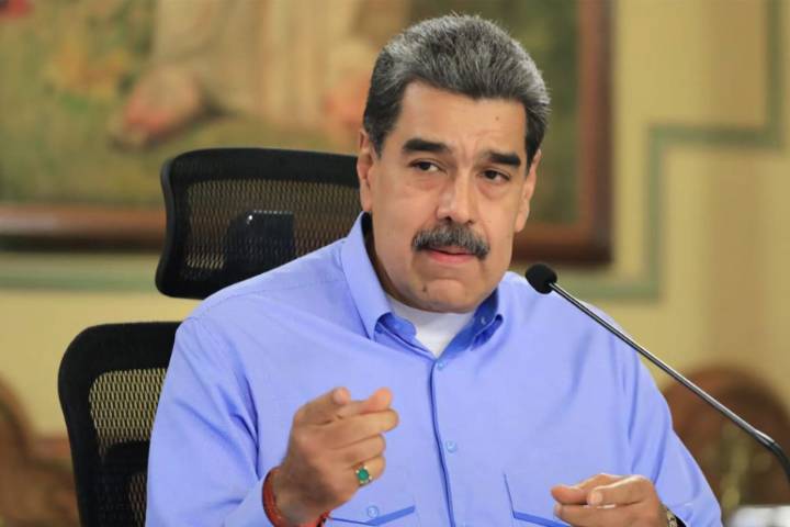 Maduro pide al Papa su «apoyo especial» para «consolidar la paz» en Venezuela