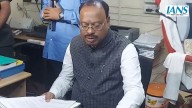 VIDEO: Maharashtra Revenue Minister Chandrashekhar Bawankule Conducts Surprise Raid On Nagpur Sub