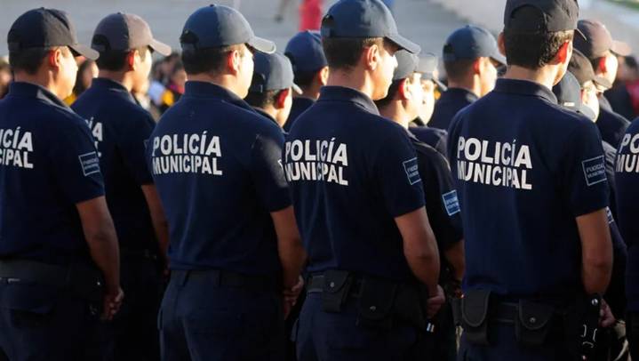 Proponen mejorar salarios de policías municipales