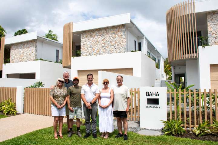 Baha Villas make their mark on Port Douglas Road