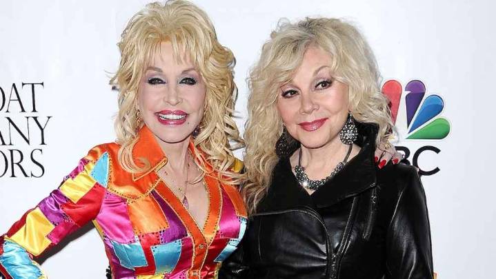 Another One of Dolly Parton’s Sisters Speaks Out About Singer’s Health