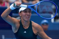 Deadspin | Jessica Pegula rallies to reach loaded Wuhan semifinals