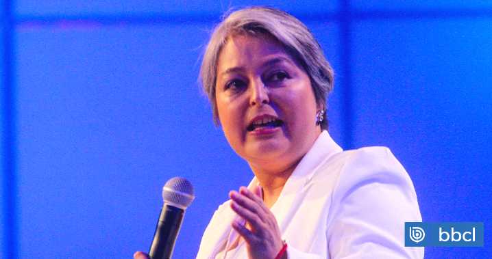 Jeannette Jara marca distancia de Boric tras la alusión a Kast: "Ese no es mi estilo, no es mi forma"