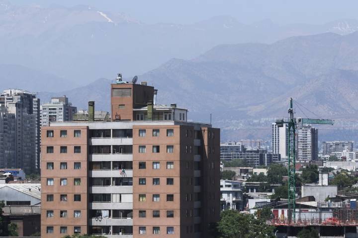 En línea con la estimación del Banco Central: FMI eleva proyección de crecimiento para Chile a 2,5% en 2025