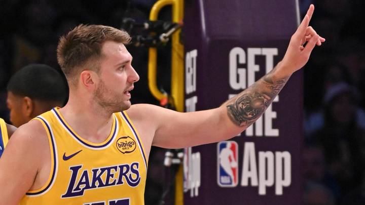 Luka scores 43, but Butler's Warriors top Lakers 119